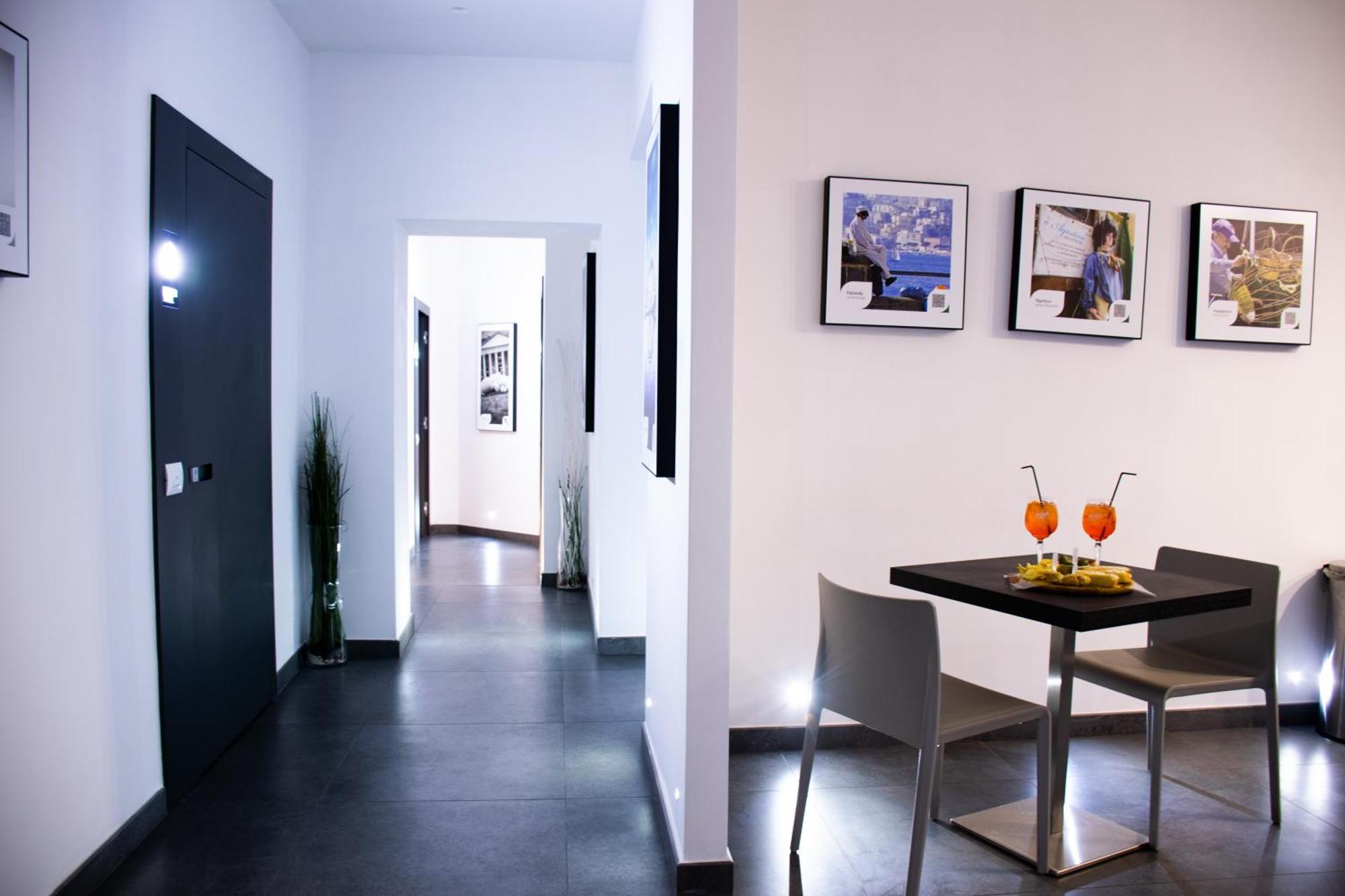 Megaris Luxury Suite Rooms Naples Extérieur photo