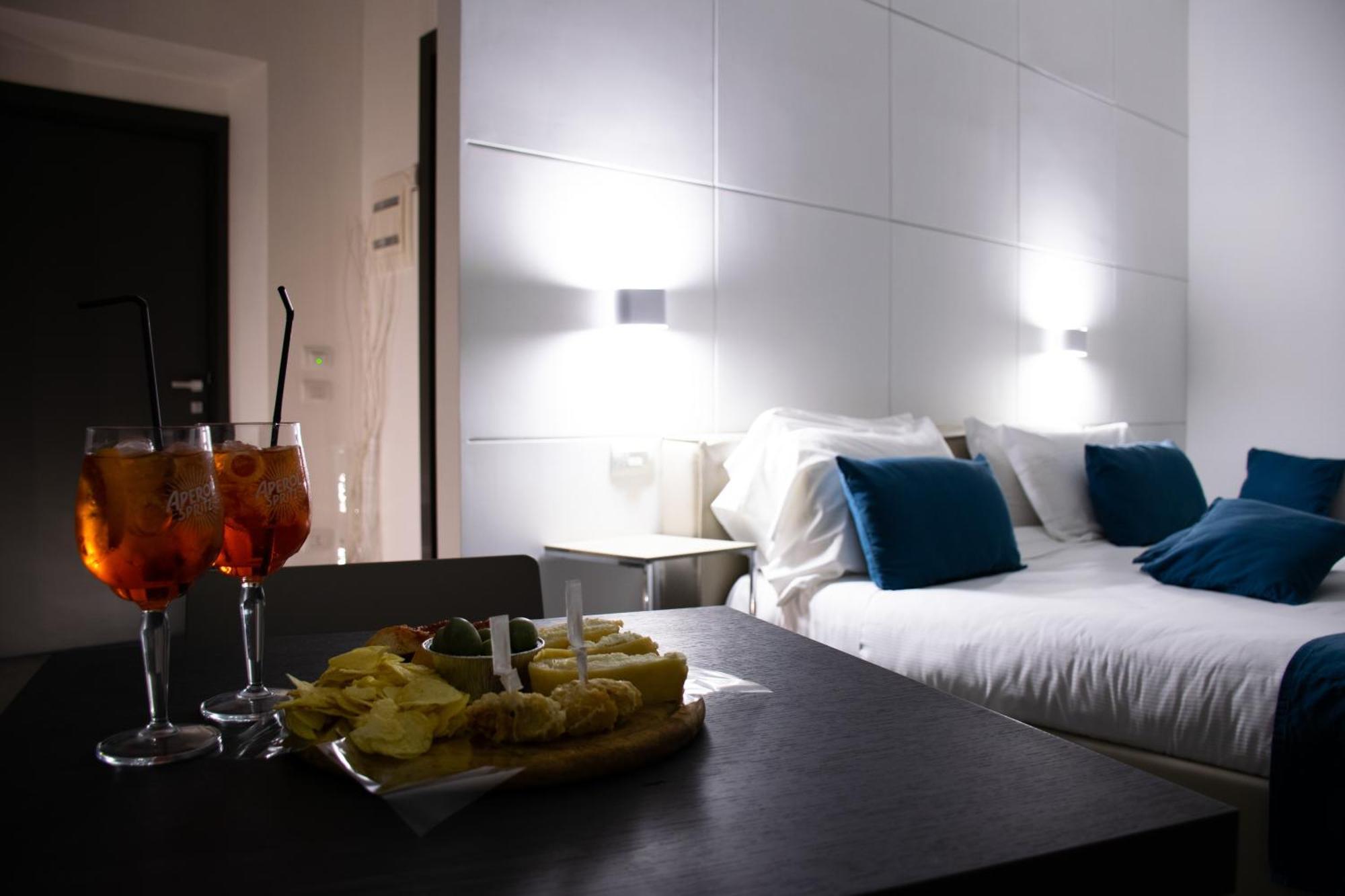 Megaris Luxury Suite Rooms Naples Extérieur photo