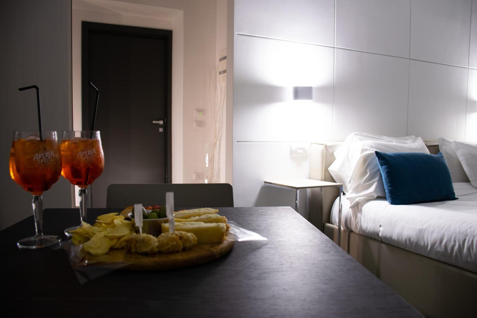 Megaris Luxury Suite Rooms Naples Extérieur photo